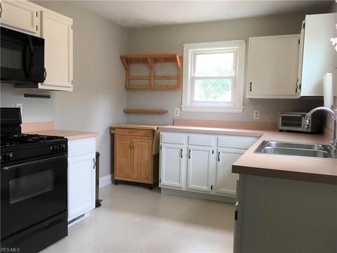 130 Taft Ave, Elyria, OH 44035 photo 7