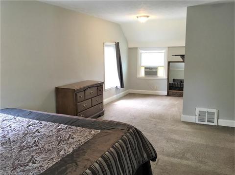130 Taft Ave, Elyria, OH 44035 photo 15