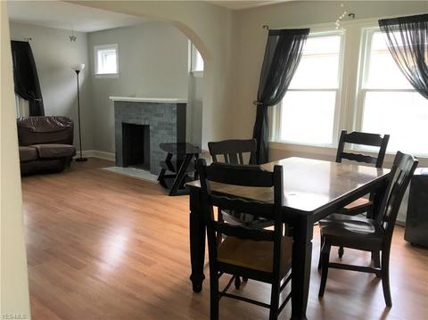130 Taft Ave, Elyria, OH 44035 photo 6