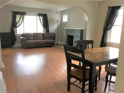 130 Taft Ave, Elyria, OH 44035 photo 5