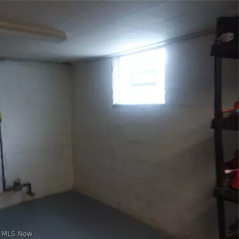80 Como St, Struthers, OH 44471 photo 9