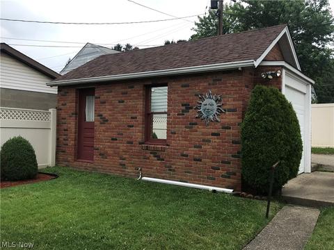 2100 Commerce St, Wellsburg, WV 26070 photo 3
