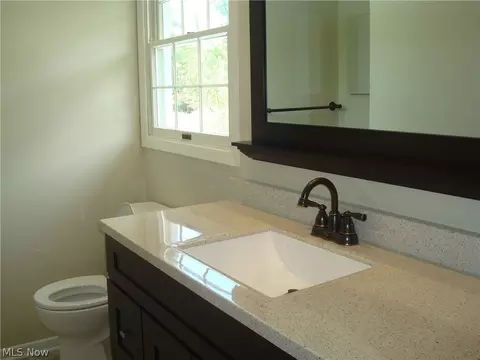 1538 Cherry Ln, Ashtabula, OH 44004 photo 22