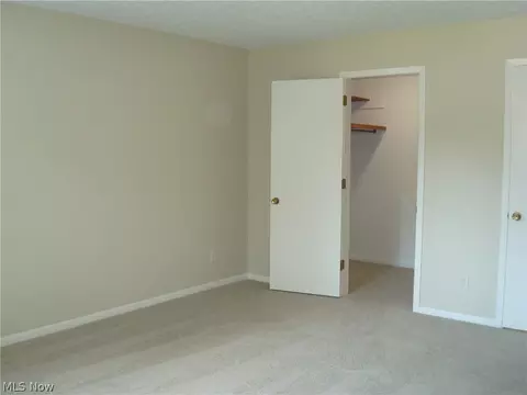 1538 Cherry Ln, Ashtabula, OH 44004 photo 14