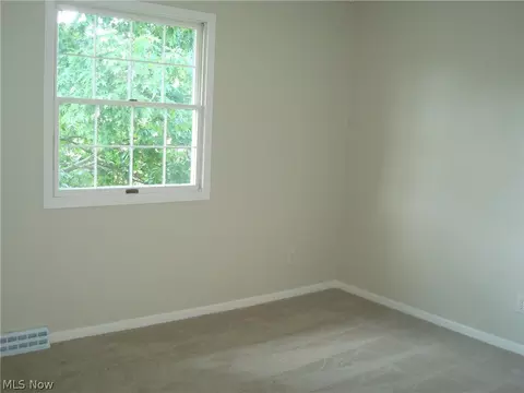 1538 Cherry Ln, Ashtabula, OH 44004 photo 18