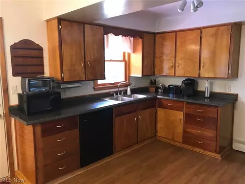 4510 Diane Dr, Ashtabula, OH 44004 photo 8