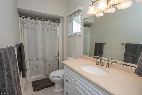 6589 Forest Glen Ave, Solon, OH 44139 photo 19