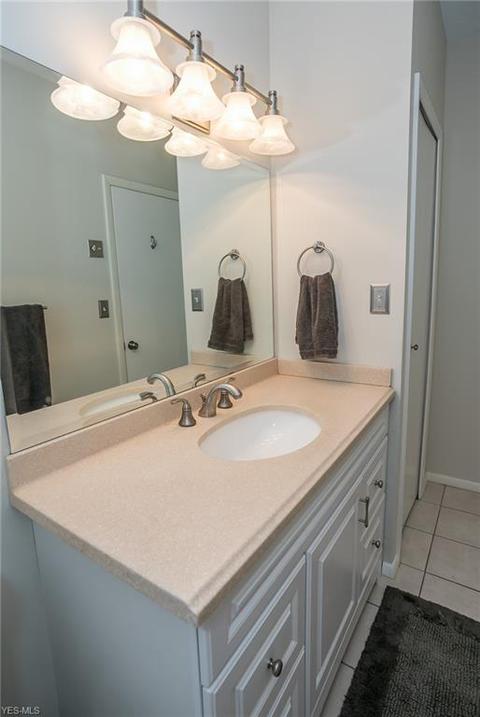 6589 Forest Glen Ave, Solon, OH 44139 photo 20