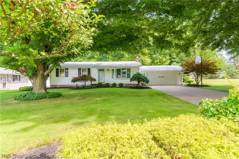 6424 Lee Road Ext, Ashtabula, OH 44004 photo 2