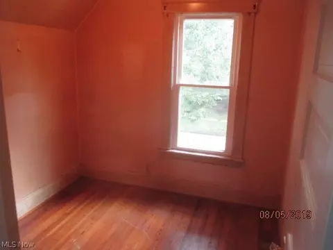 337 8th St, Elyria, OH 44035 photo 6