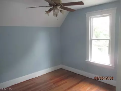 337 8th St, Elyria, OH 44035 photo 7