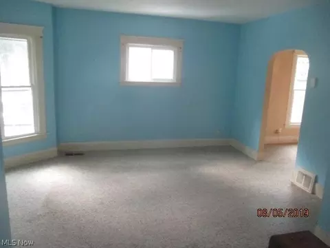 337 8th St, Elyria, OH 44035 photo 3