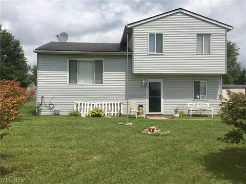 9893 Bright Dr, Windham, OH 44288 photo 1