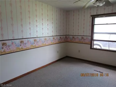 1106 Hamlin Dr, Ashtabula, OH 44004 photo 2