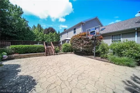 34160 Beacon Dr, Willoughby, OH 44094 photo 29