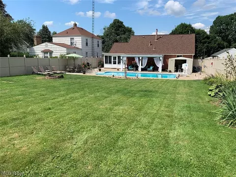 4226 8th St NW, Canton, OH 44708 photo 7