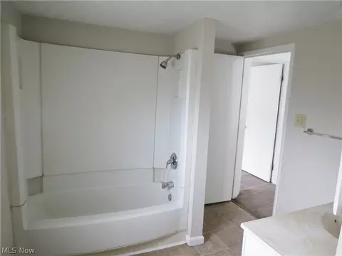 5008 Dwight Ave, Ashtabula, OH 44004 photo 13