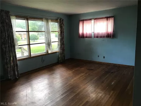 2810 Southlane Dr, Ashtabula, OH 44004 photo 6