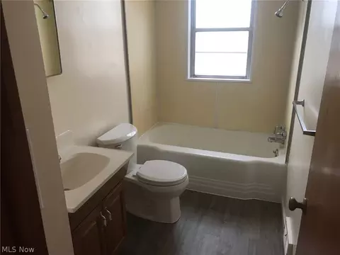 2810 Southlane Dr, Ashtabula, OH 44004 photo 9