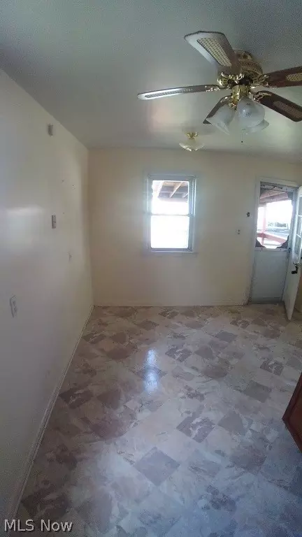 14521 Kennerdown Ave, Maple Heights, OH 44137 photo 5