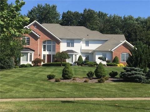 30335 Stillwater Ln, Solon, OH 44139 photo 1