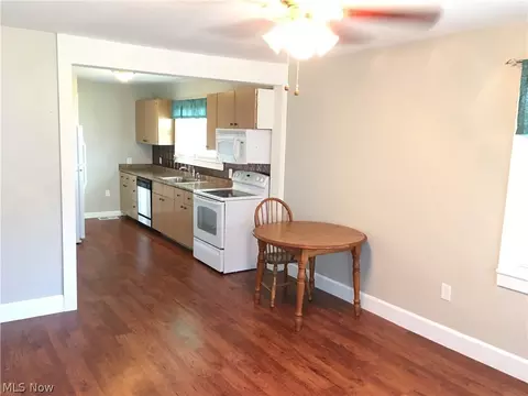 222 Fifield Ave, Conneaut, OH 44030 photo 2