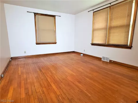1114 Mcdowell St NE, Canton, OH 44721 photo 8