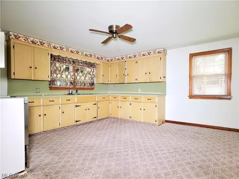 1114 Mcdowell St NE, Canton, OH 44721 photo 5