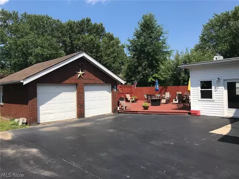 3303 Wilson Ave, Ashtabula, OH 44004 photo 2