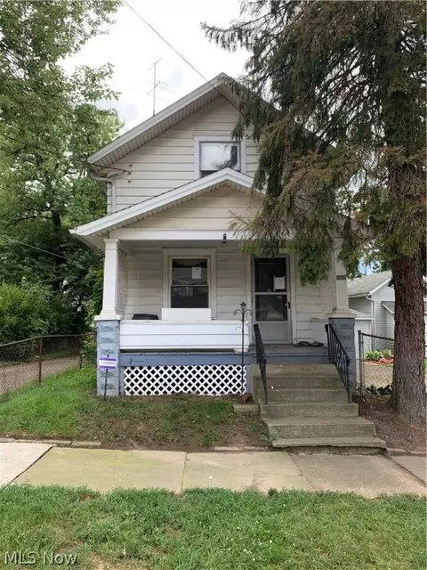 1920 3rd St SE, Canton, OH 44707 photo 1