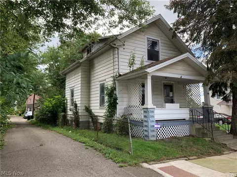 1920 3rd St SE, Canton, OH 44707 photo 2