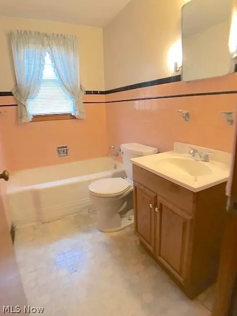 494 7th St, Struthers, OH 44471 photo 8