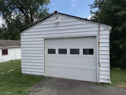 494 7th St, Struthers, OH 44471 photo 23