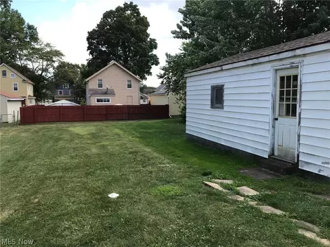 494 7th St, Struthers, OH 44471 photo 26