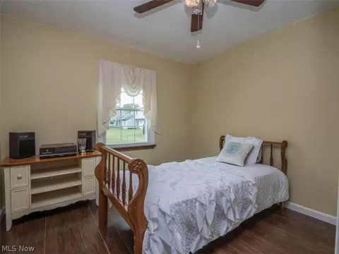 100 Forest Creek Dr, Struthers, OH 44471 photo 19