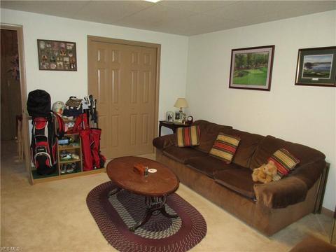 107 E 5th St, Williamstown, WV 26187 photo 24
