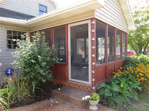 107 E 5th St, Williamstown, WV 26187 photo 25