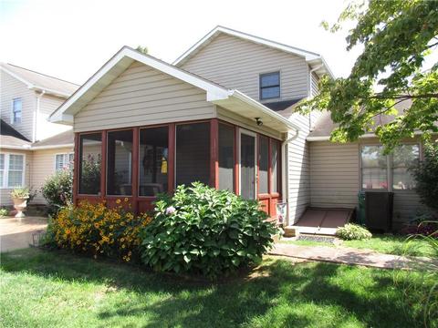 107 E 5th St, Williamstown, WV 26187 photo 27