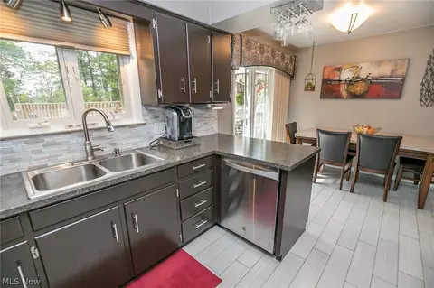 7000 Freeland Dr, Elyria, OH 44035 photo 19
