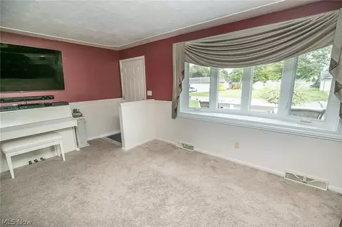 7000 Freeland Dr, Elyria, OH 44035 photo 11