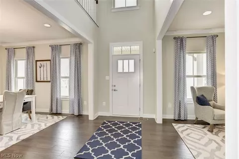 2212 Pendleton Ct, Avon, OH 44011 photo 2