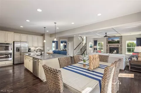 2212 Pendleton Ct, Avon, OH 44011 photo 8