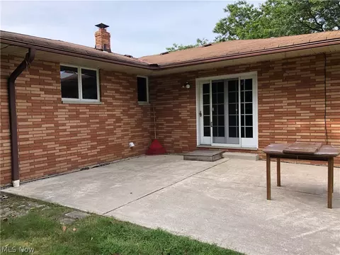 8805 Fenway Dr, Parma, OH 44129 photo 25