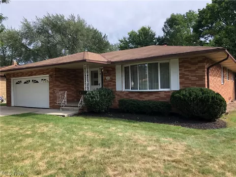 8805 Fenway Dr, Parma, OH 44129 photo 24