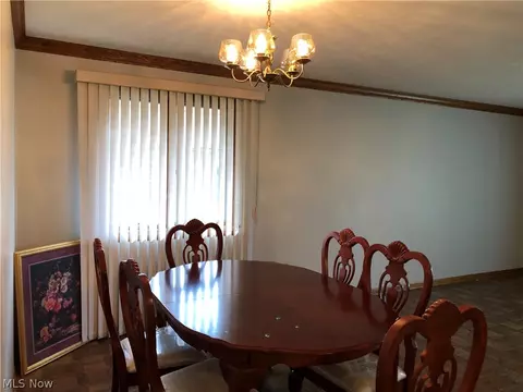 8805 Fenway Dr, Parma, OH 44129 photo 7