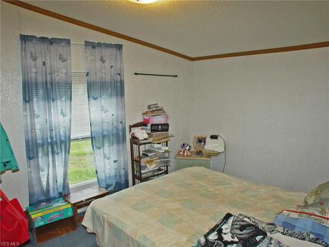 303 Ritchie Ave, Weirton, WV 26062 photo 7