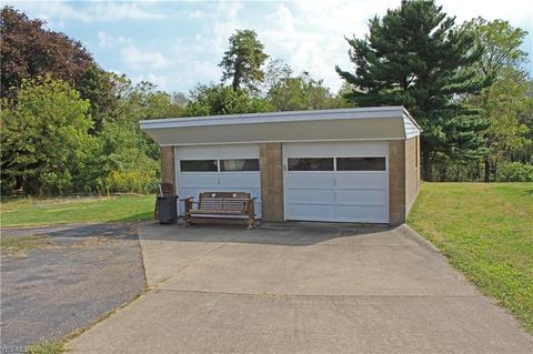 303 Ritchie Ave, Weirton, WV 26062 photo 11