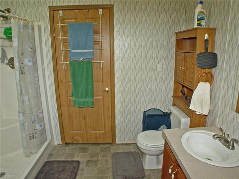 303 Ritchie Ave, Weirton, WV 26062 photo 9