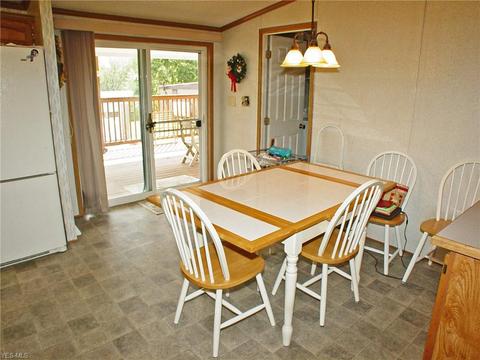303 Ritchie Ave, Weirton, WV 26062 photo 3