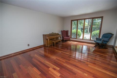 6404 Brecksville Rd, Independence, OH 44131 photo 4